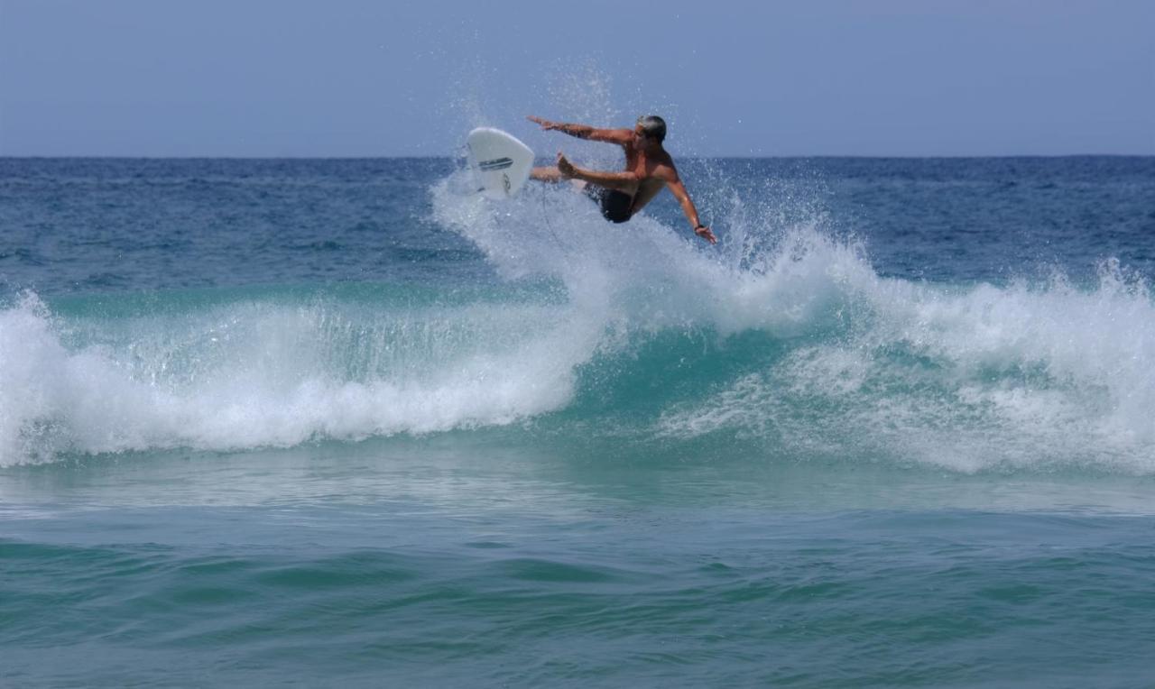Llanes Surfcamp & Hostel Eksteriør billede