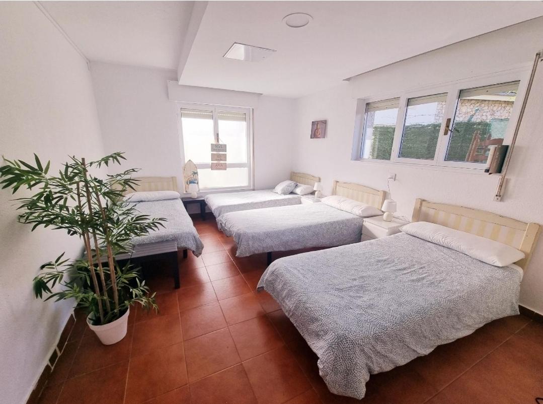 Llanes Surfcamp & Hostel Eksteriør billede