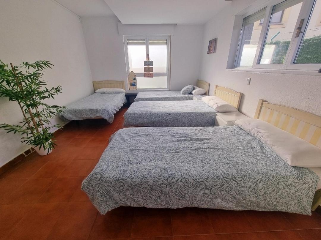 Llanes Surfcamp & Hostel Eksteriør billede